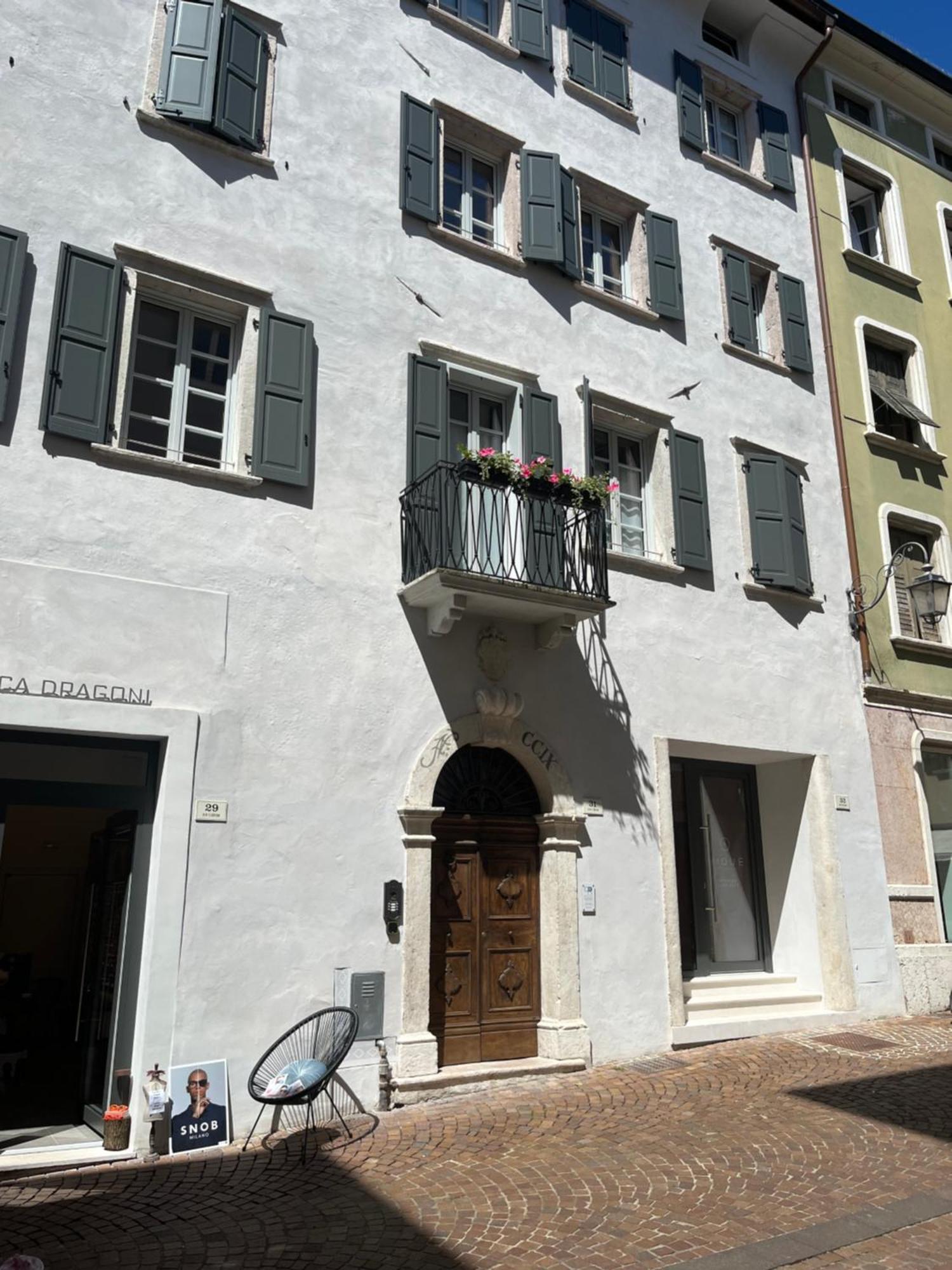 リーヴァ・デル・ガルダPalazzo Riccamboniアパートメント エクステリア 写真